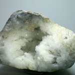 SUPER SIZE Quartz Geode ~10cm