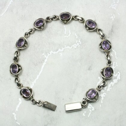Amethyst & 925 Antique Sterling Silver Oval Bracelet (Length 210mm)