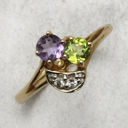 Amethyst, Peridot & Diamond Ring in 9ct Gold - UK O-½ / US 7.25