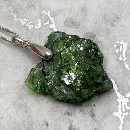 Chromian Diopside Healing Crystal 925 Silver Pendant ~32mm