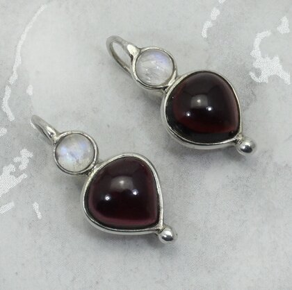 Garnet & Moonstone 925 Silver Earrings ~ 25mm