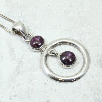 Garnet Circle 925 Silver Pendant ~30mm