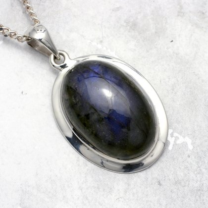 Labradorite & Silver Oval Pendant ~29mm