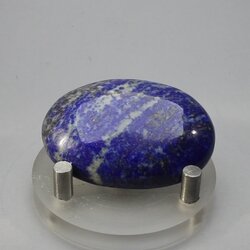 lapis-lazuli-gem-672319a.jpg