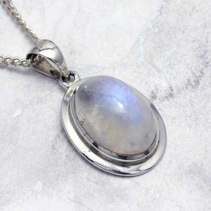 Moonstone & Silver Oval Pendant ~ 19mm