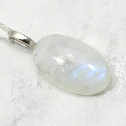 Moonstone Gemstone Pendant ~25mm