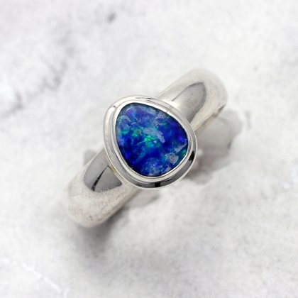 Opal & Silver Ring ~ 9 US Ring Size , S UK Ring Size