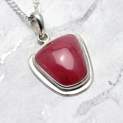 ATTRACTIVE Rhodochrosite & Silver Pendant - Freeform 24mm