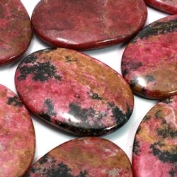 Rhodonite Palm Stone (Extra Grade) ~70x50mm