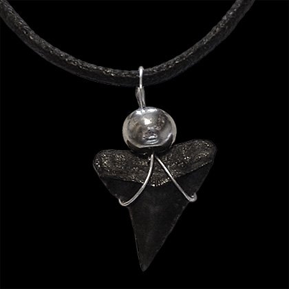 Shark Tooth Necklace (Black)