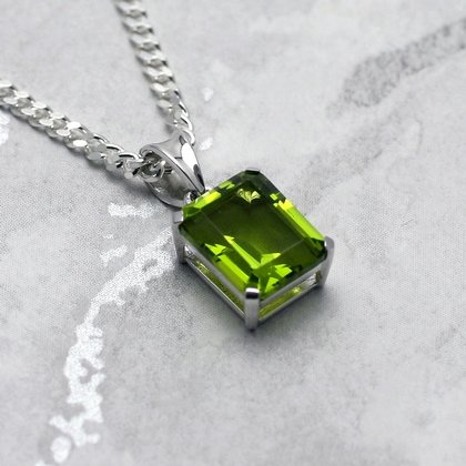 Siberian Peridot Rectangle Pendant ~10mm