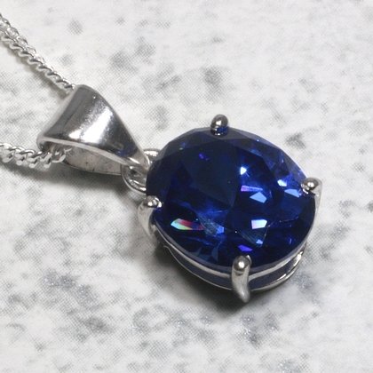 Siberian Tanzanite Oval Pendant ~12mm