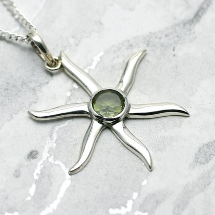 Silver & Peridot Sunburst - 35mm