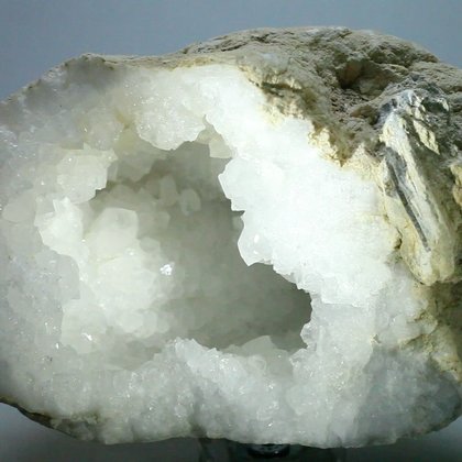 SUPER Size Quartz Geode ~10cm