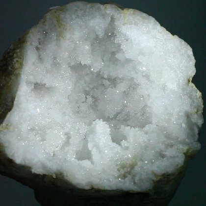 SUPER SIZE Quartz Geode ~12cm