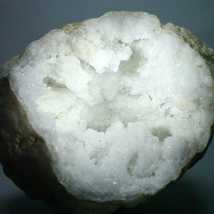 SUPER SIZE Quartz Geode ~13.5cm