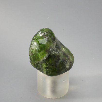 Vesuvianite (Idocrase) Tumblestone ~29mm