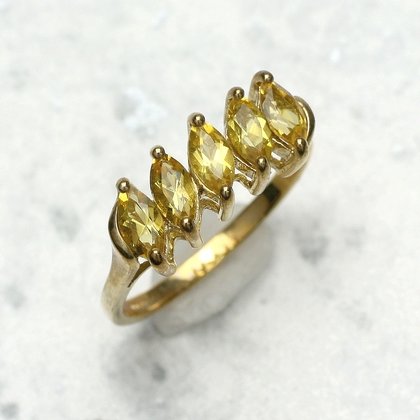 Yellow Beryl Ring in 9ct Gold
